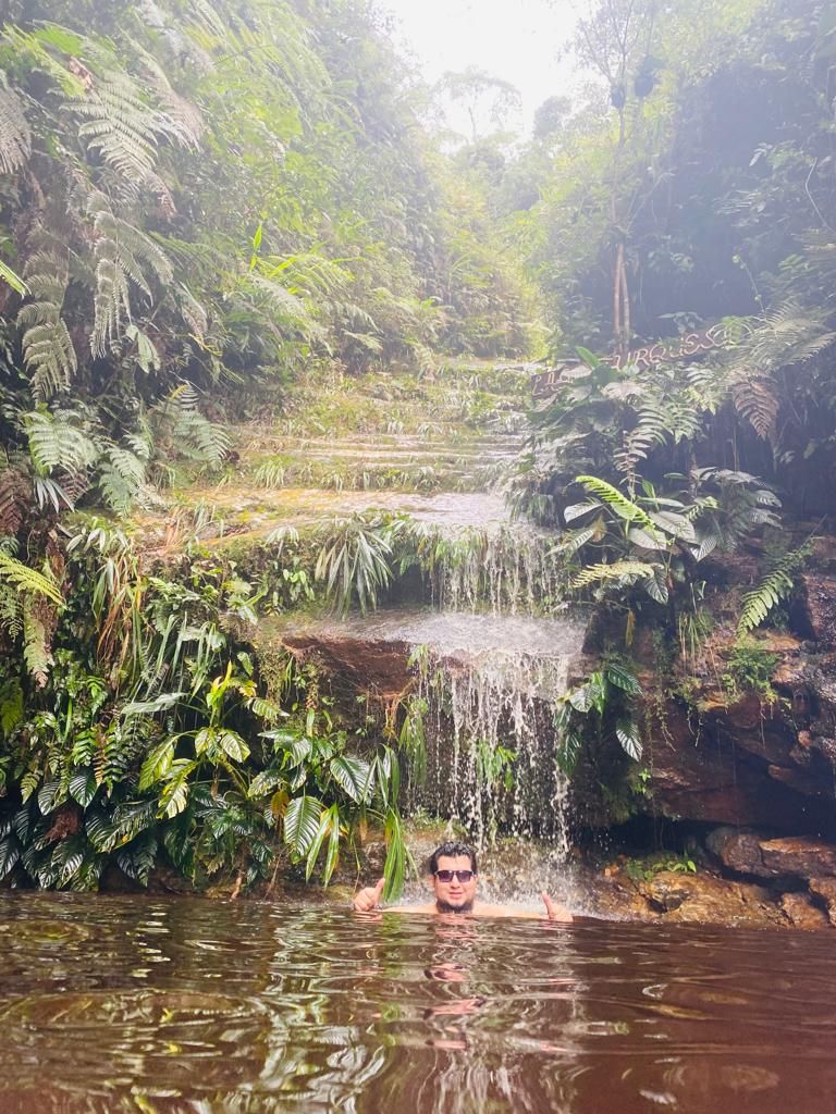 LA CAMINATA DE LOS CHULLACHAQUIS (SALTO DE LA BRUJA)