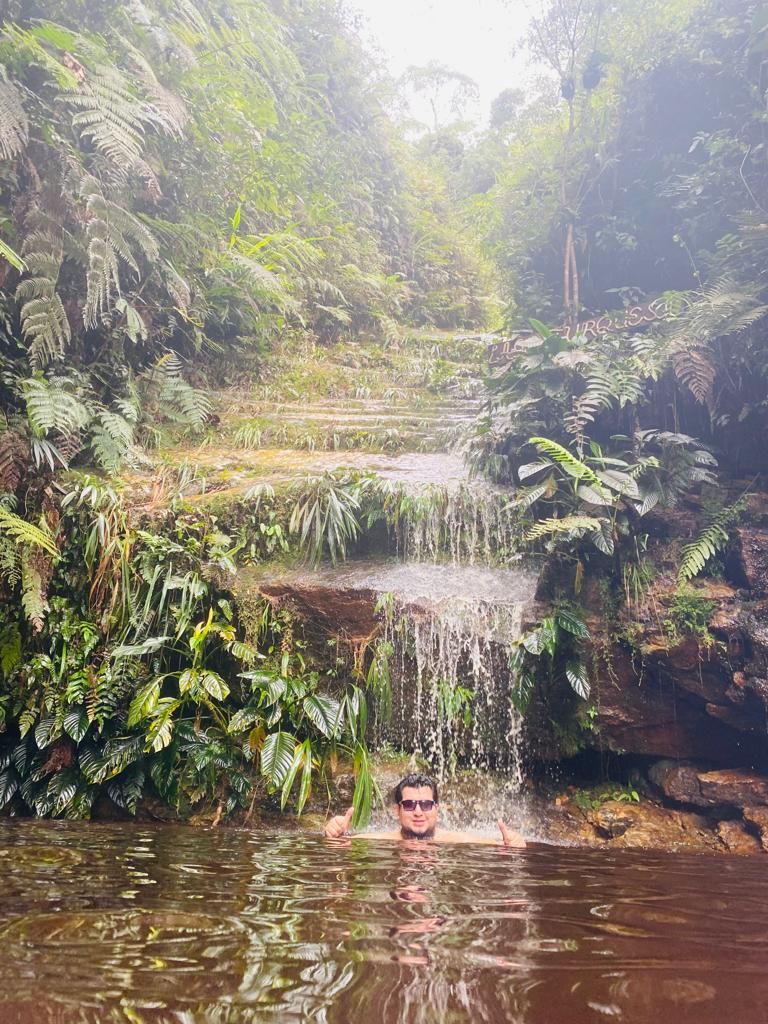 LA CAMINATA DE LOS CHULLACHAQUIS (SALTO DE LA BRUJA)