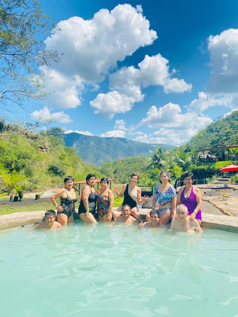 SIQUISAPAS EN LA LAGUNA AZUL