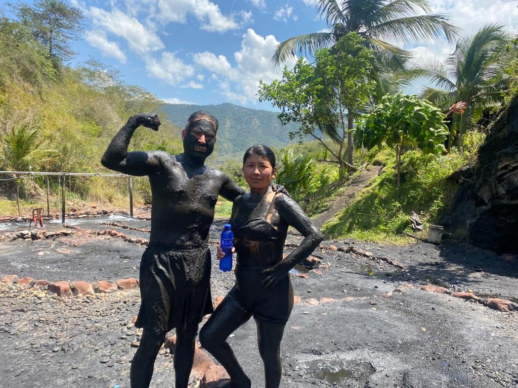Laguna Azul con los Aguita de coco