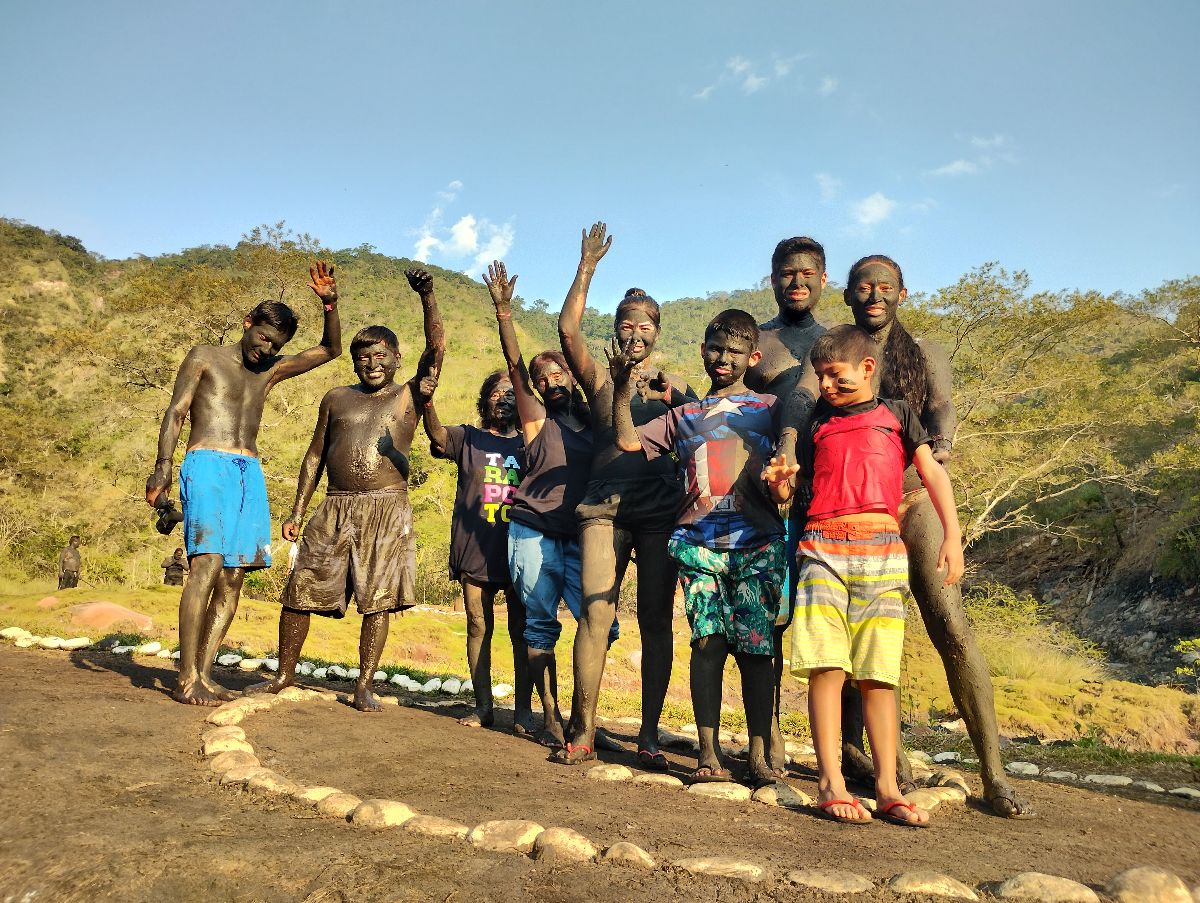 Grupo Aventuras los divertidos de Laguna azul