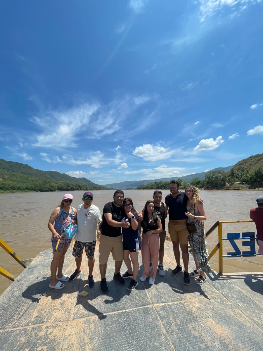 Laguna Azul con Antonio