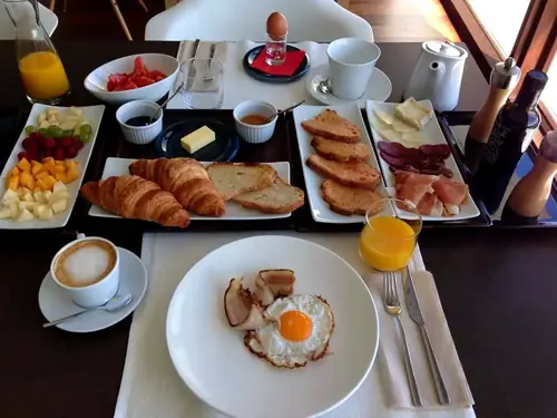 DESAYUNOS 
