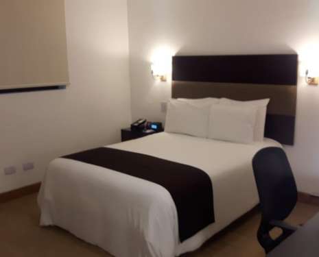 Habitación matrimonial del hotel costa del sol chiclayo  
