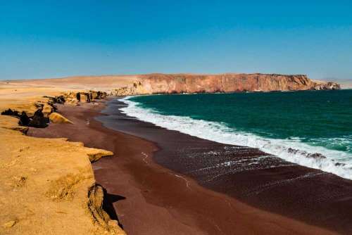 La playa de las islas ballestas