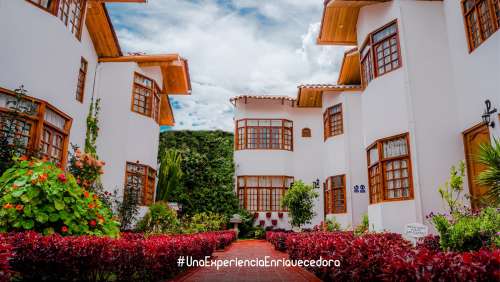 villa valencia huaraz