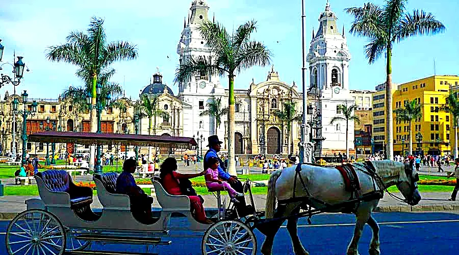 City tour Lima + Museo San Francisco & Catacumbas