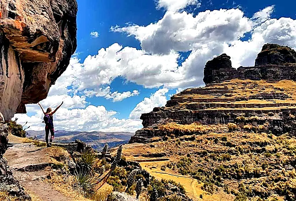 Descubre la impresionante fortaleza de Waqrapukara 