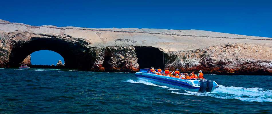 full day- Paracas - Ica - Huacachina 