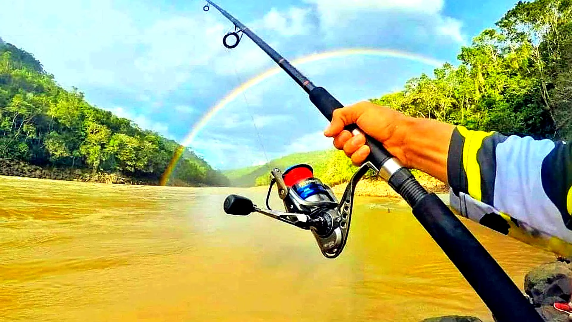 Pesca recreativa en el Río Huallaga