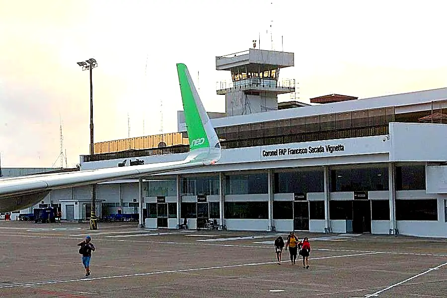 Servicio de traslado de hotel al aeropuerto de Iquitos en auto