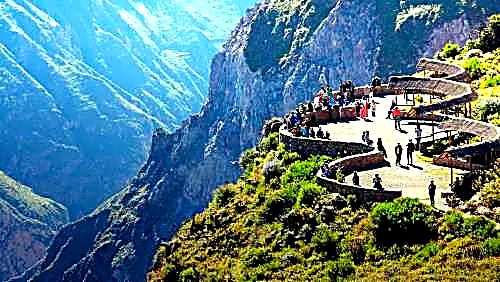 Tour Full Day Valle del Colca  